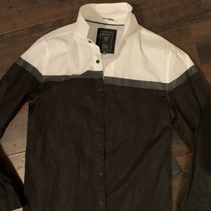 Guess casual button up shirt